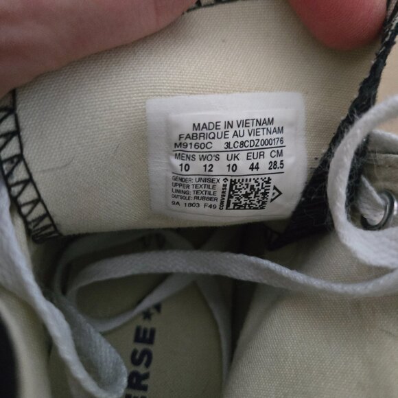 Converse Chuck High Top, Black, Size 10 Men's, 12 Women's, Like new condition - Picture 9 of 9